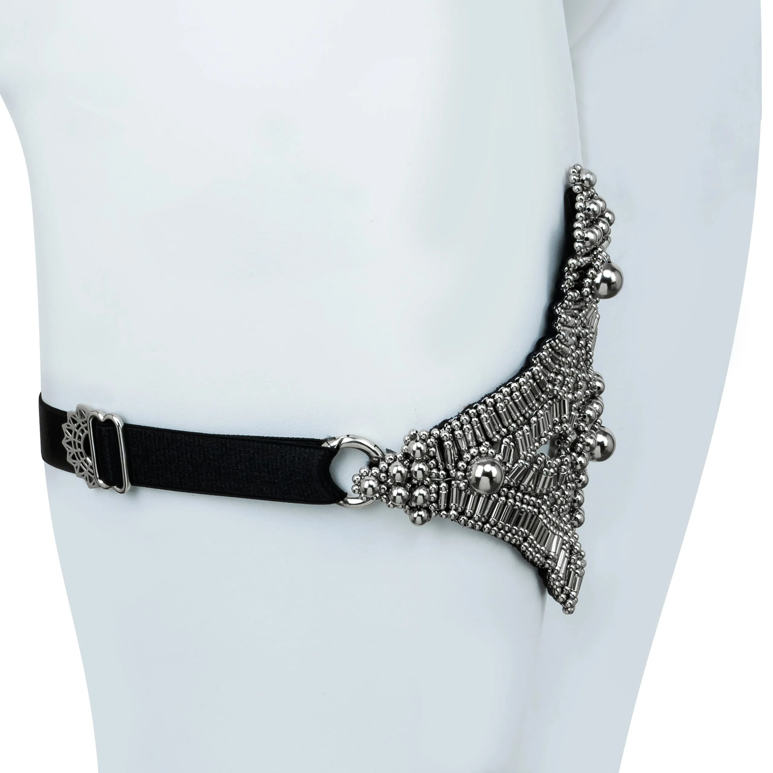 Khutulun Garter Band in Silver