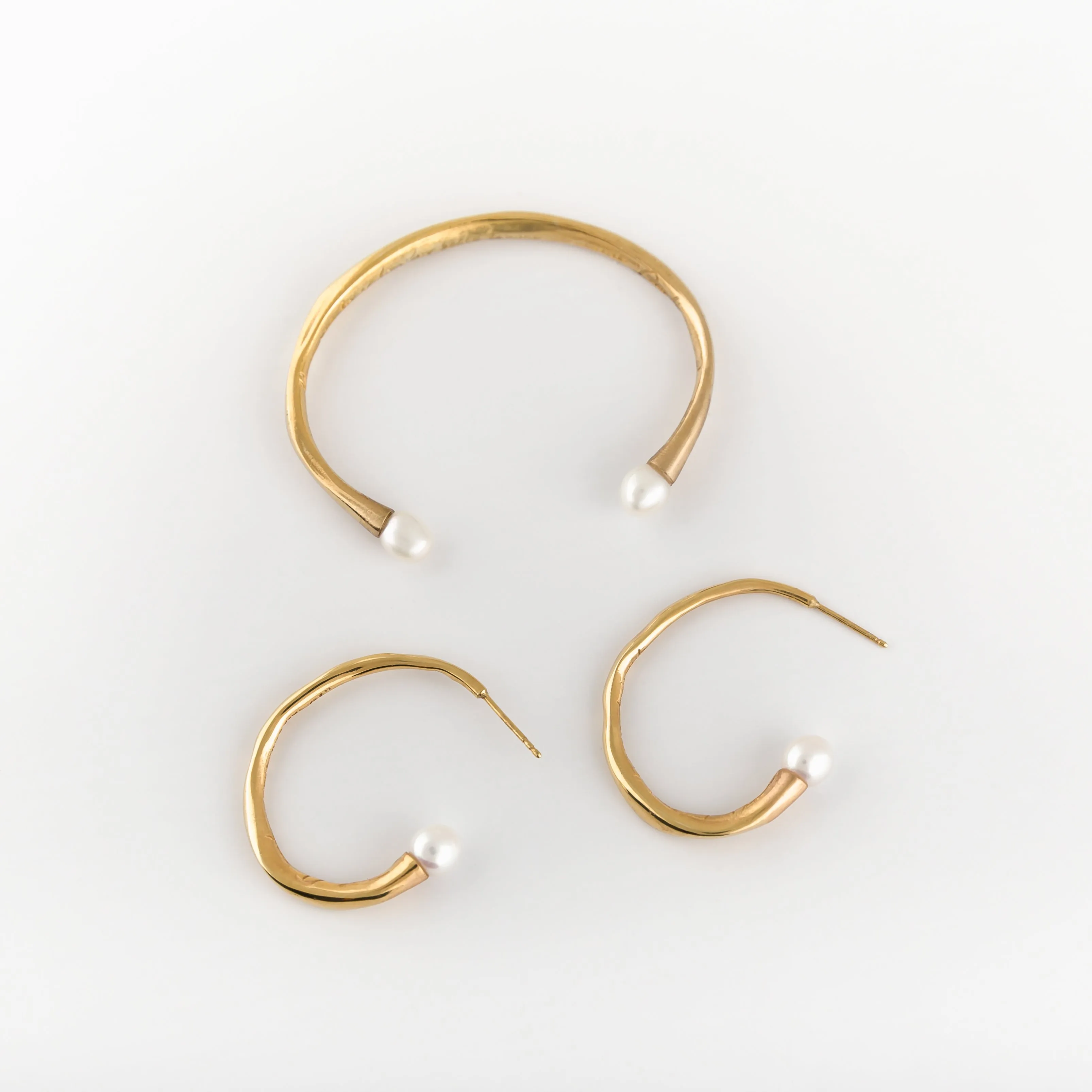 Noah Hoops in 14k Solid Gold