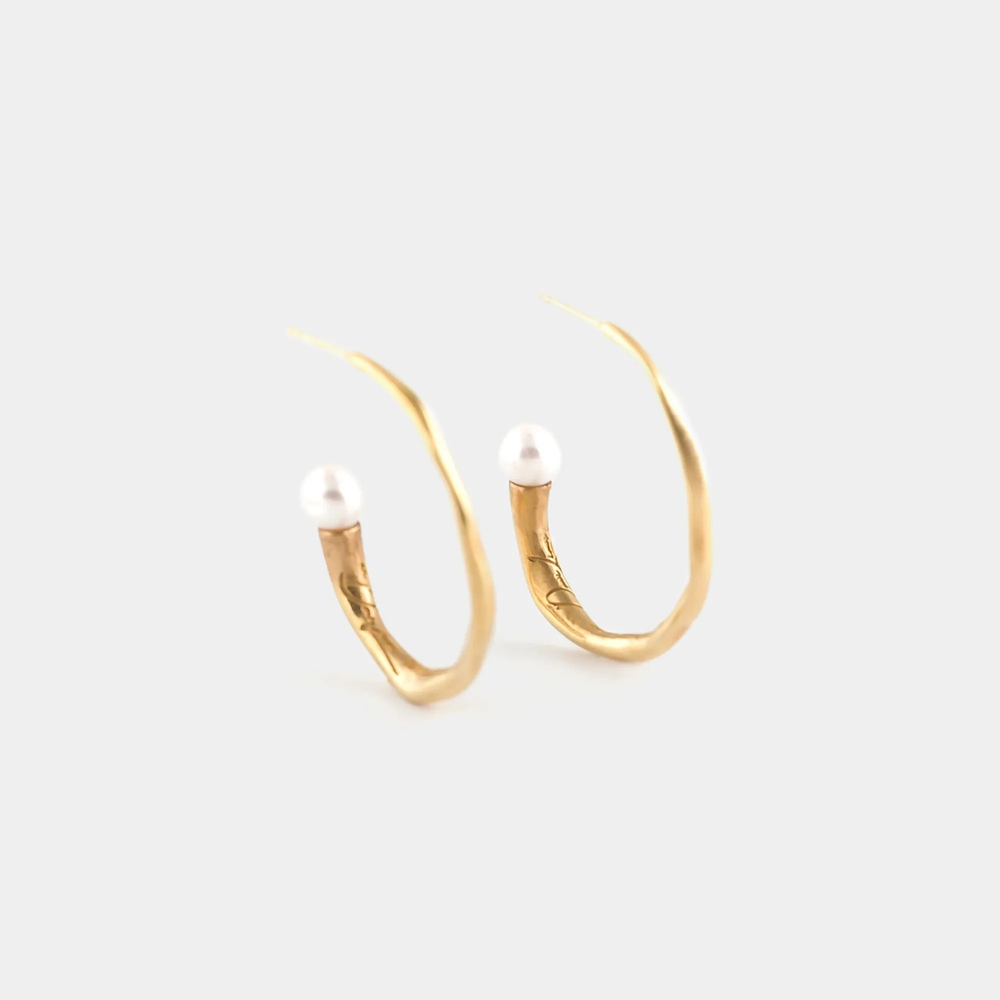 Noah Hoops in 14k Solid Gold