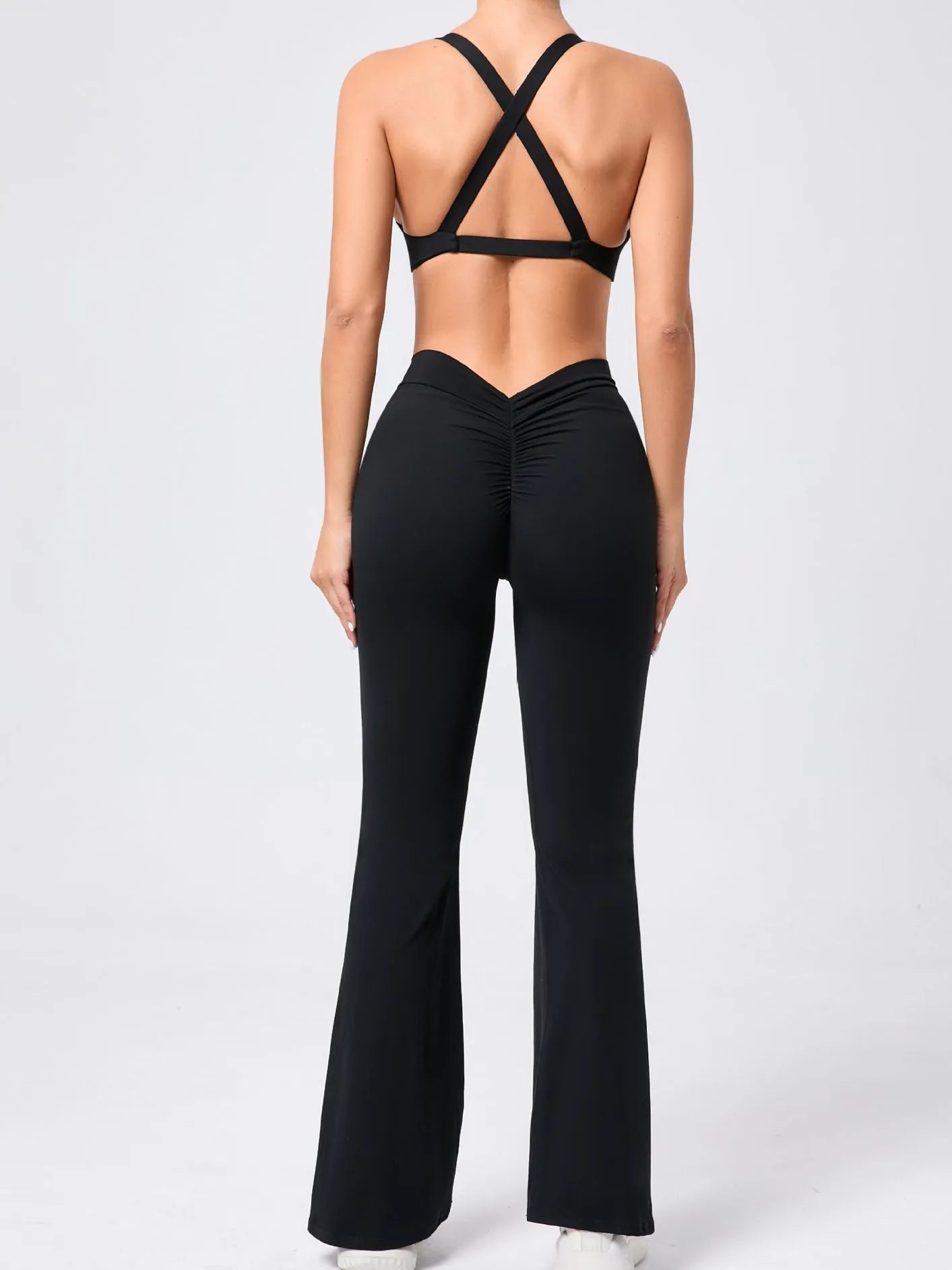 ZASUWA Female Cross Back Hollow Out Twist V-shaped Waist Scrunch Bum Tracksuit