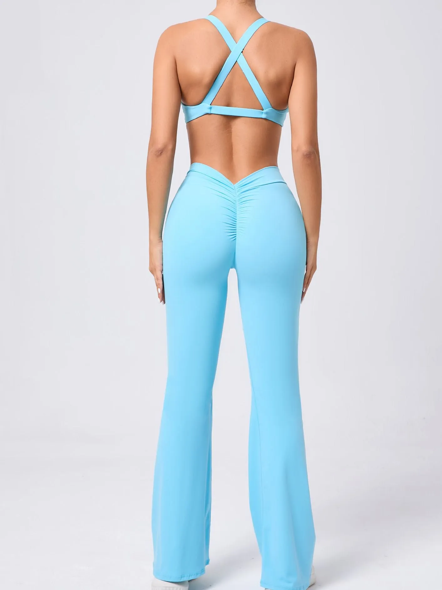 ZASUWA Female Cross Back Hollow Out Twist V-shaped Waist Scrunch Bum Tracksuit